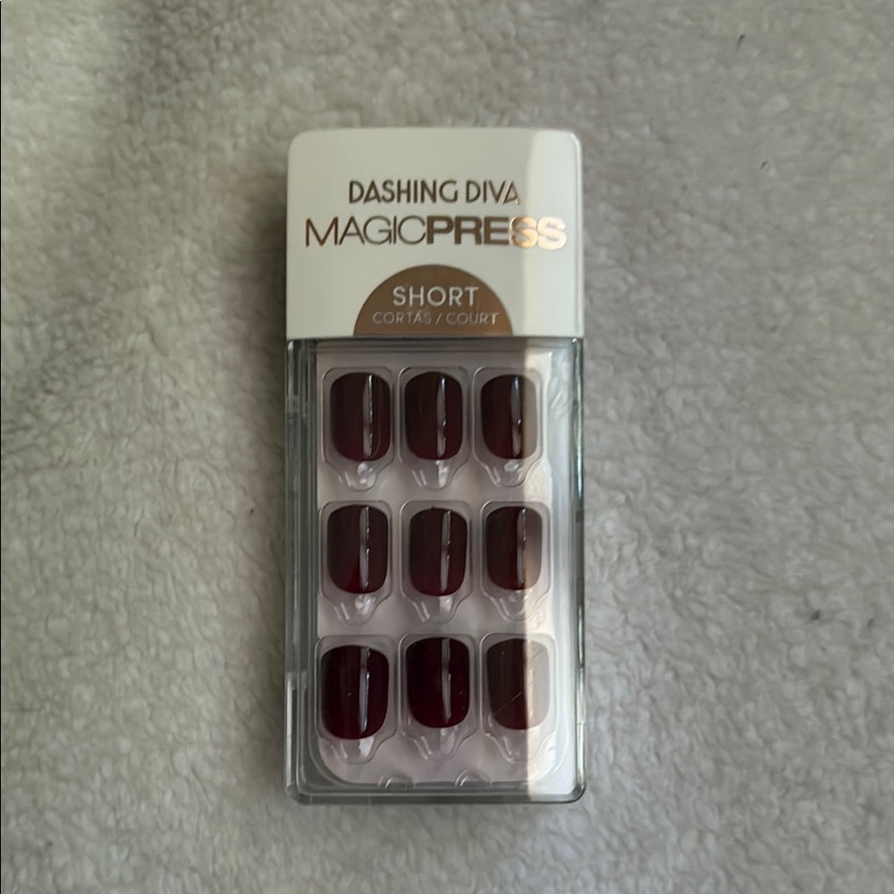 Dashing Diva MagicPress Short Nails - Burgundy